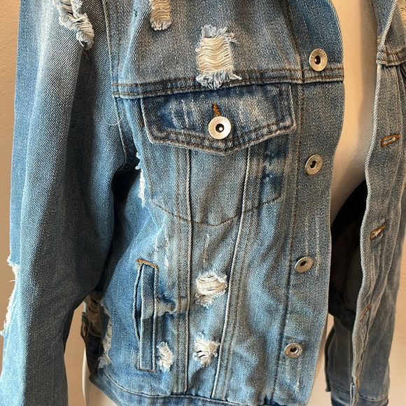 Ci Sono Distressed Denim Jacket Large - Picture 5 of 9